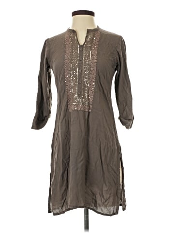 Difference 3/4 Sleeve Top (view 1)