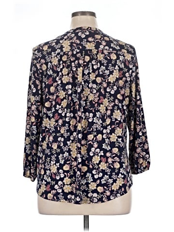 TWO by Vince Camuto 3/4 Sleeve Blouse (view 2)