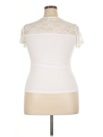 Bobbie Brooks Short Sleeve T-Shirt (view 2)