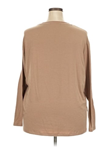 Trendy Queen Long Sleeve T-Shirt (view 2)