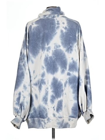 Gentle Herd Pullover Sweater (view 2)