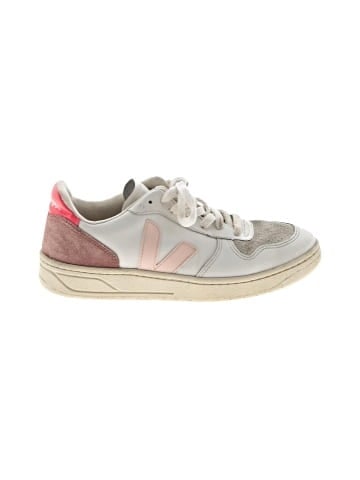 VEJA Sneakers (view 1)