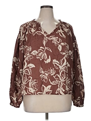 a.n.a. A New Approach 3/4 Sleeve Blouse (view 1)