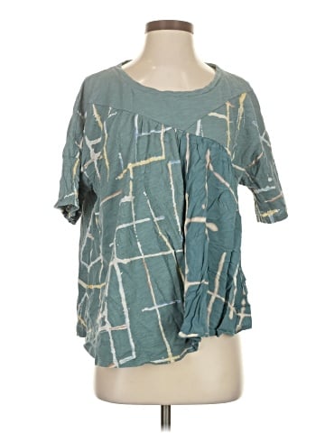 Akemi + Kin Short Sleeve Blouse (view 1)