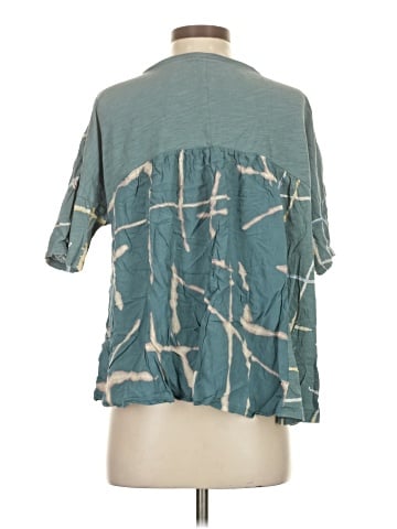 Akemi + Kin Short Sleeve Blouse (view 2)