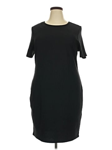 Forever 21 Plus Cocktail Dress (view 1)