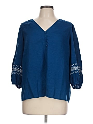 Elizabeth and James 3/4 Sleeve Blouse (view 1)