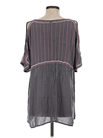 O'Neill 3/4 Sleeve Blouse (view 2)