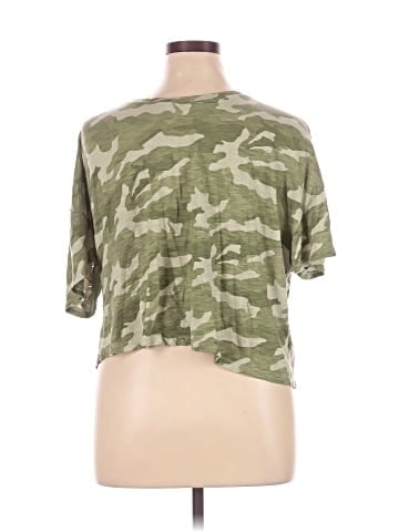 Old Navy 3/4 Sleeve T-Shirt (view 2)