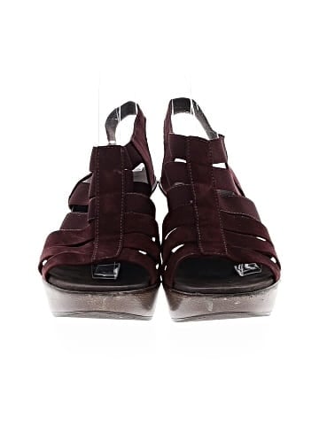 Munro American Heels (view 2)