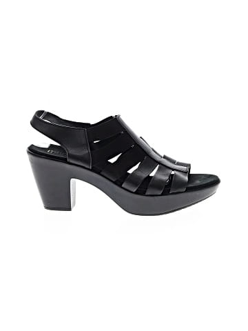 Munro American Heels (view 1)