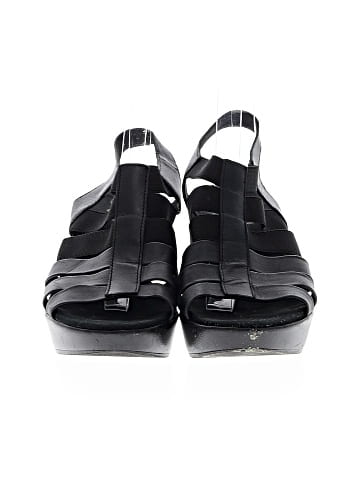 Munro American Heels (view 2)