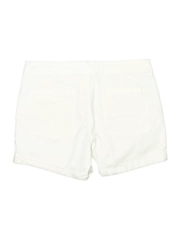 Vince. Khaki Shorts (view 2)