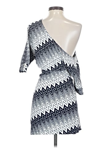 Beach Bunny Casual Dress (view 2)