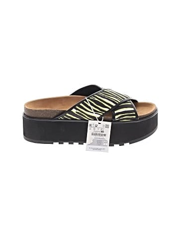 Pull&Bear Sandals (view 1)