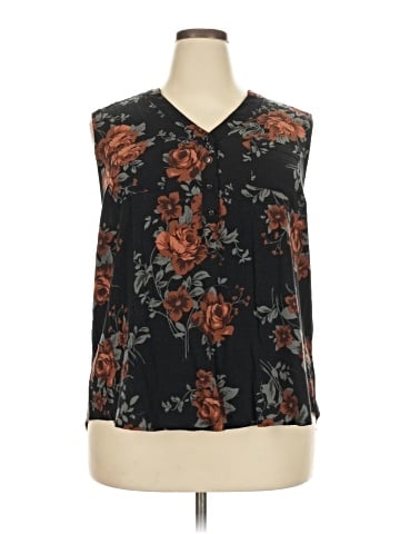 Torrid Sleeveless T-Shirt (view 1)