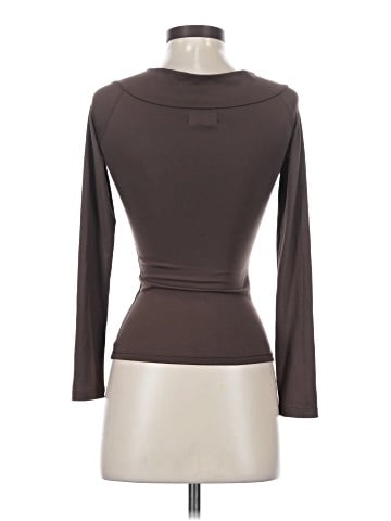 Just Polly Long Sleeve Top (view 2)