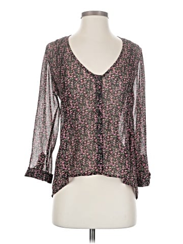 Kirra 3/4 Sleeve Blouse (view 1)