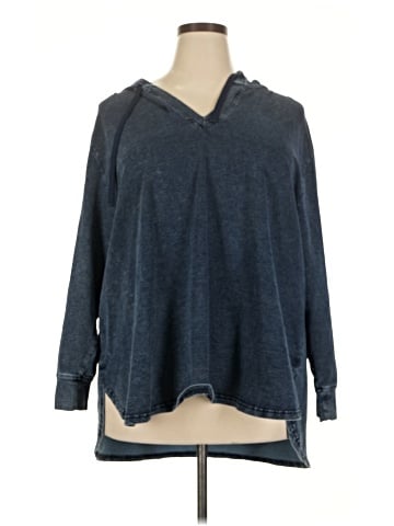 Jones & Co Poncho (view 1)
