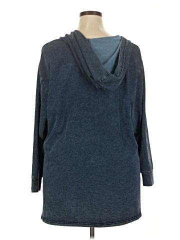 Jones & Co Poncho (view 2)