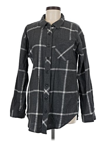 Maurices Long Sleeve Button-Down Shirt (view 1)