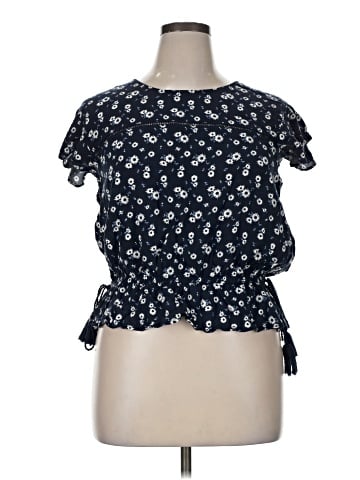 Xhilaration Short Sleeve Blouse (view 1)
