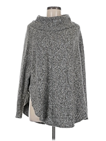 Leo & Nicole Poncho (view 1)