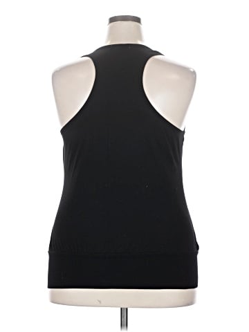 Finesse Tank Top (view 2)
