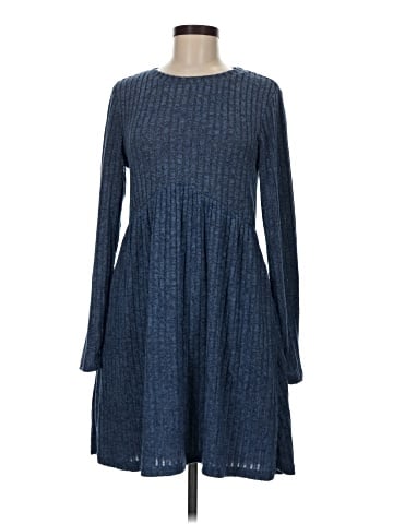 Ofeefan Casual Dress (view 1)