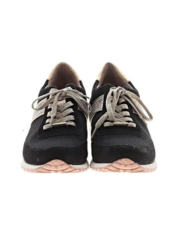 Bared Sneakers (view 2)
