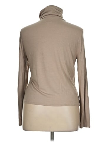 Versona Long Sleeve Turtleneck (view 2)