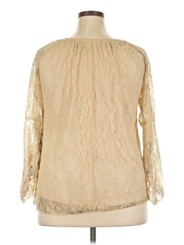Brittany Black 3/4 Sleeve T-Shirt (view 2)
