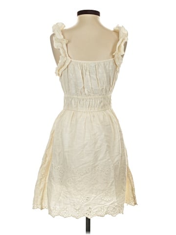 Old Navy Casual Dress (view 2)