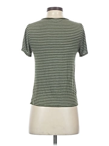 Charlotte Russe Short Sleeve T-Shirt (view 2)