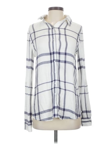 Romeo & Juliet Couture Long Sleeve Blouse (view 1)