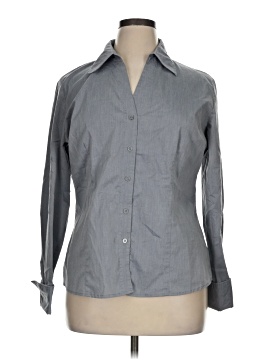 Worthington Long Sleeve Button Down Shirt