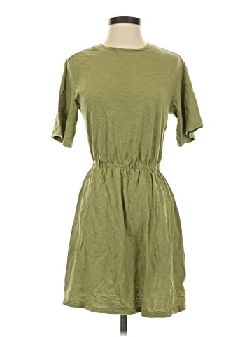 Old Navy Casual Dress (view 1)