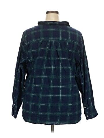 Croft & Barrow Long Sleeve Button-Down Shirt (view 2)