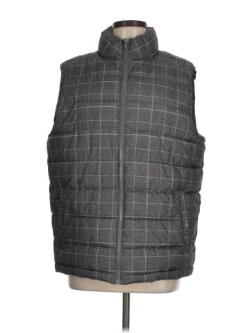 Gap Outlet Vest (view 1)