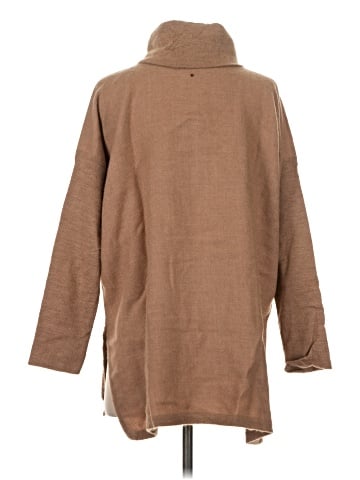 Cuyana Turtleneck Sweater (view 2)