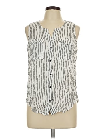 Liz Claiborne Sleeveless Button-Down Shirt (view 1)