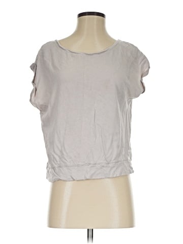 Victoria's Secret Short Sleeve T-Shirt (view 1)