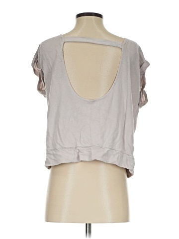 Victoria's Secret Short Sleeve T-Shirt (view 2)
