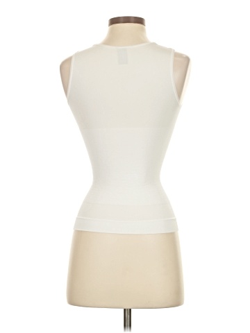 Smart & Sexy Sleeveless Top (view 2)