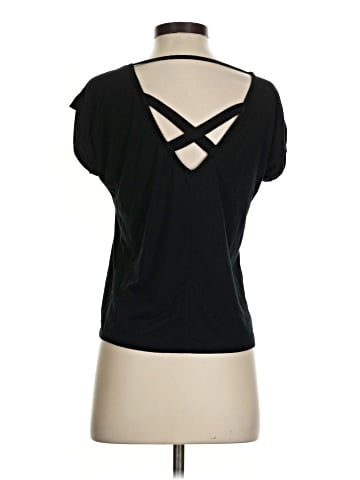 Mimi Chica Short Sleeve T-Shirt (view 2)