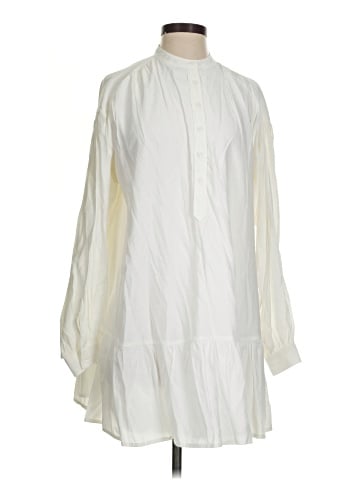 Elizabeth and James 3/4 Sleeve Blouse (view 1)