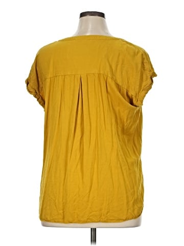 Rose + Olive Short Sleeve Blouse (view 2)