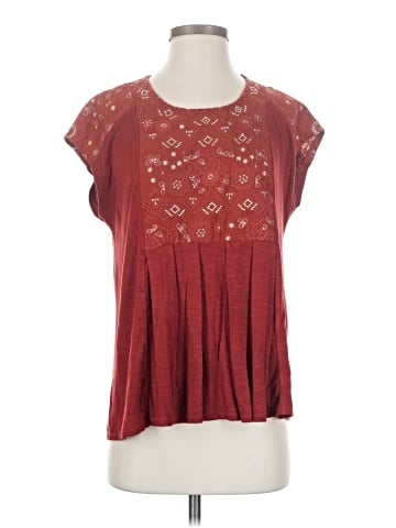 Akemi + Kin Sleeveless T-Shirt (view 1)