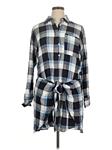 Aqua Long Sleeve Button-Down Shirt (view 1)