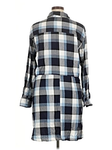 Aqua Long Sleeve Button-Down Shirt (view 2)